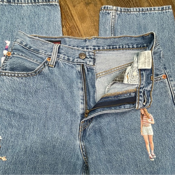Levi Strauss X Stranger Things Dad Jeans Size 25 - Picture 10 of 11